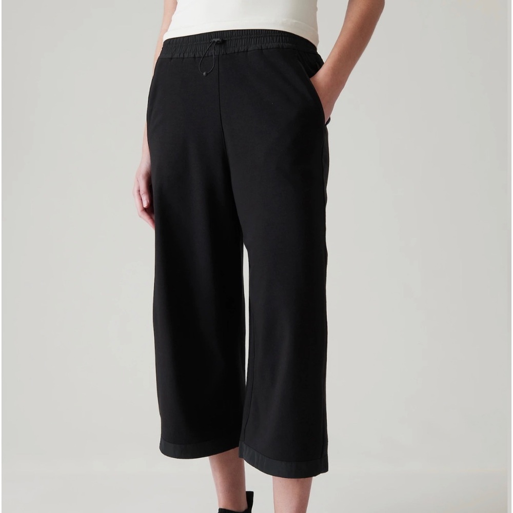NWT ATHLETA CROP CITY PANT
